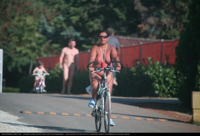 Naturists Road Biking pics - The entire upper aristocracy practiced nudism