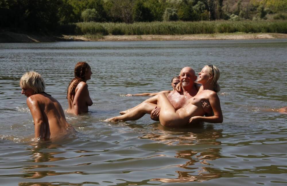 Naturist Family Event # 25 - The community of naturist movement supporters and their values