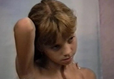 Naturistin: Julia Akt Dessous - Naturalness and freedom are the core principles of naturism and nudism