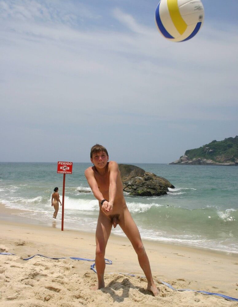 Brazilian val-ball goddess - The natural beauty of the body is revealed in nudism