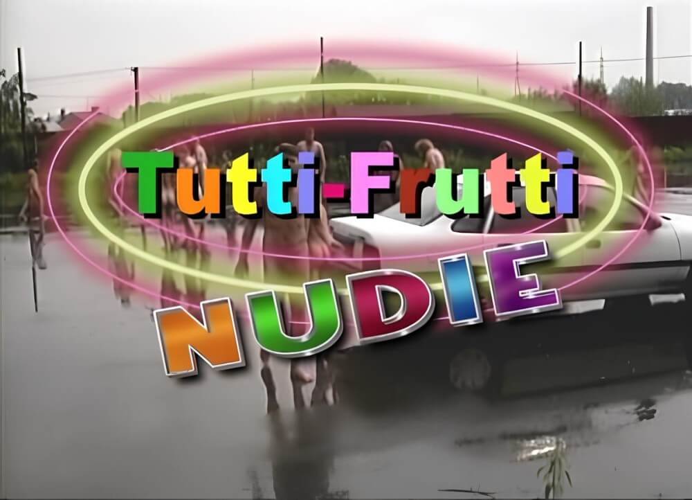 Tutti Frutti Nudie - Supporters of naturism live in harmony with nature