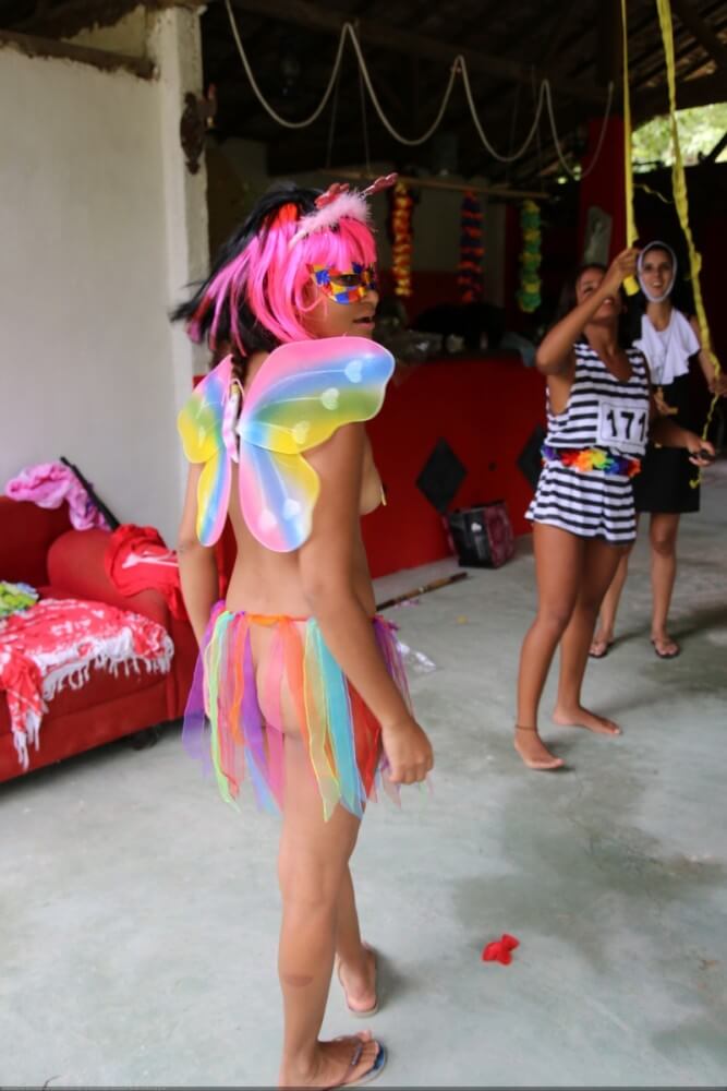 Tropical carnival photo gallery - The equality of body and spirit is an important idea in the practice of nudism and naturism