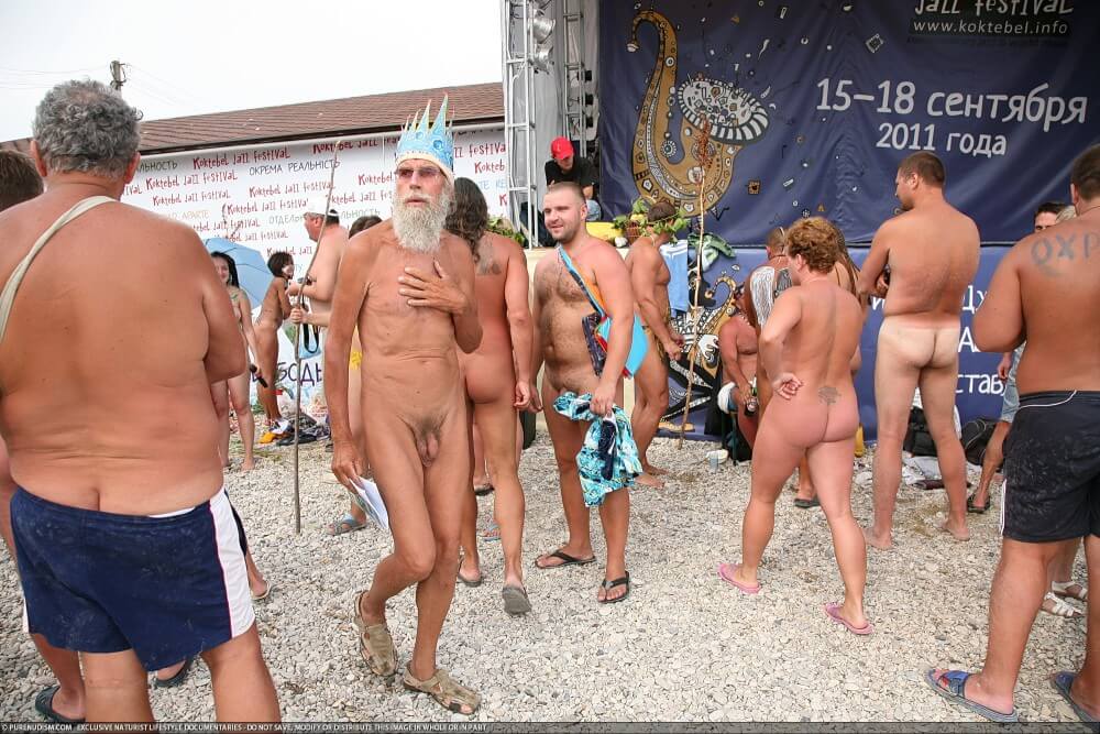 Koktebel Nudism Festival photos - Nudism helps to overcome shyness and insecurities