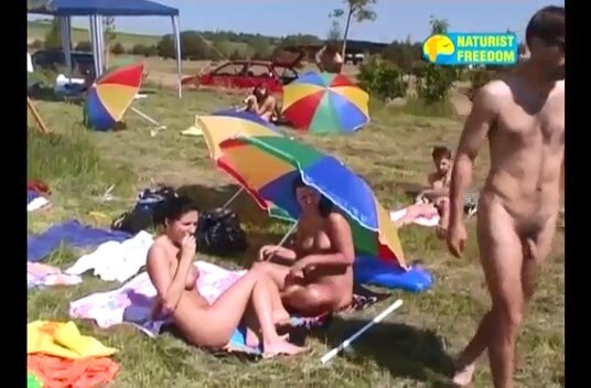 Naturist Freedom  Bathing and Gravel Pit - A life free of unnecessary worries is a hallmark of naturism