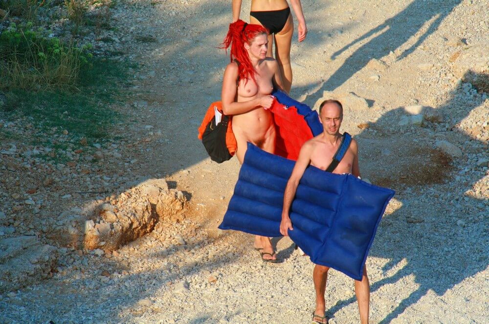 Ula FKK Red Hairstyle Girl pics - The Theory and Practice of Naturism