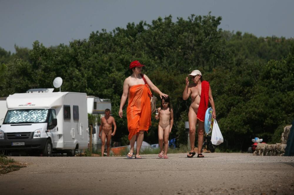 Bondi Beach Path Outskirt pics - Only a nudist truly values the connection with nature and the human body