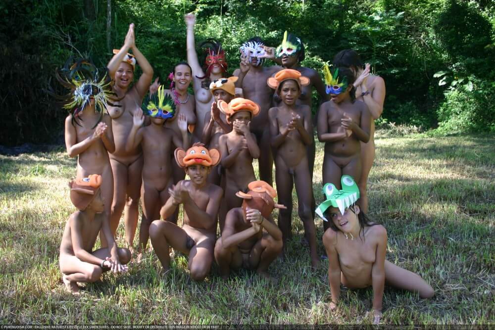 Brazilian Nudists hot gallery 2 - Nudism helps people overcome their insecurities