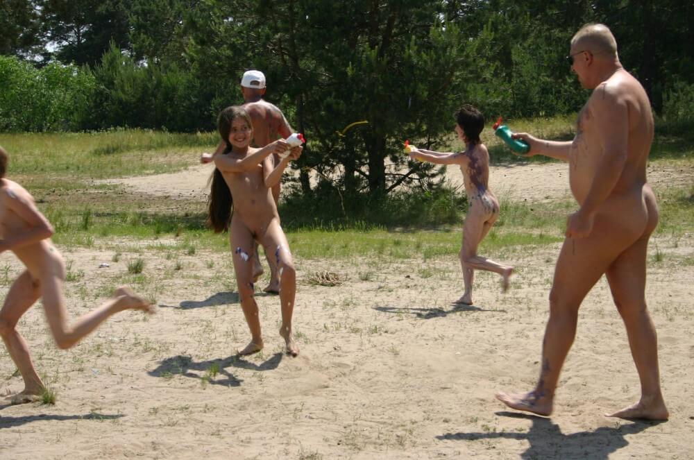 Kiev Group Painting Wild pics - Nudity is an integral part of life in nature