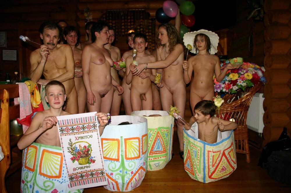 Easter Group Memories pics - The nature of nudism provides strength and inspiration