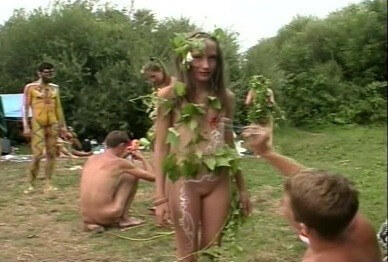 Enature - Mother Naturists - Freedom of choice and honesty are key ideas in naturism and nudism