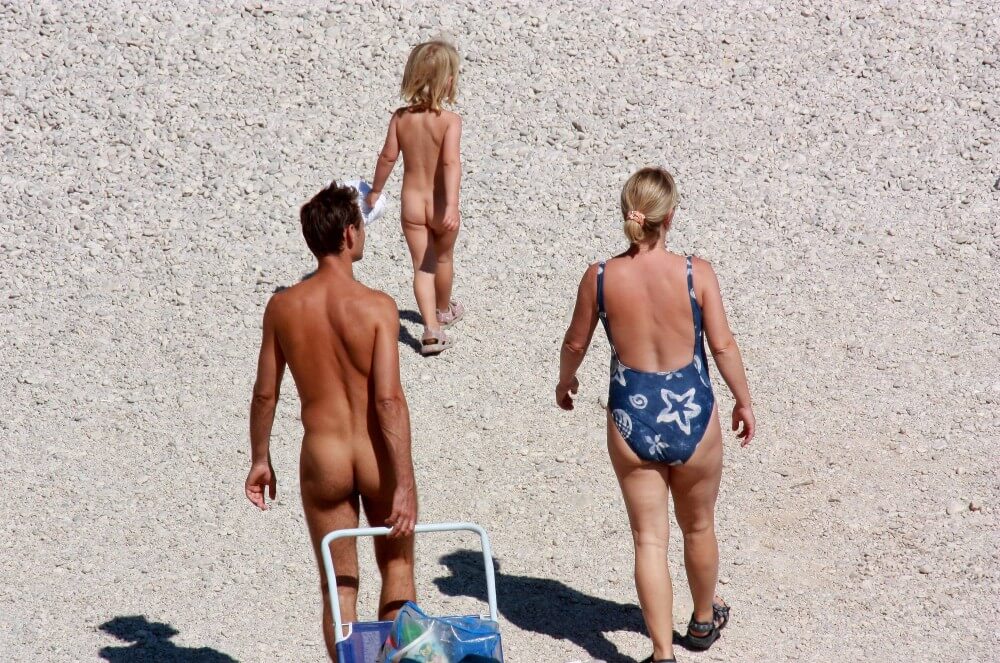 Beach Voyage Nudism Life pics - It values inner balance and peace of mind
