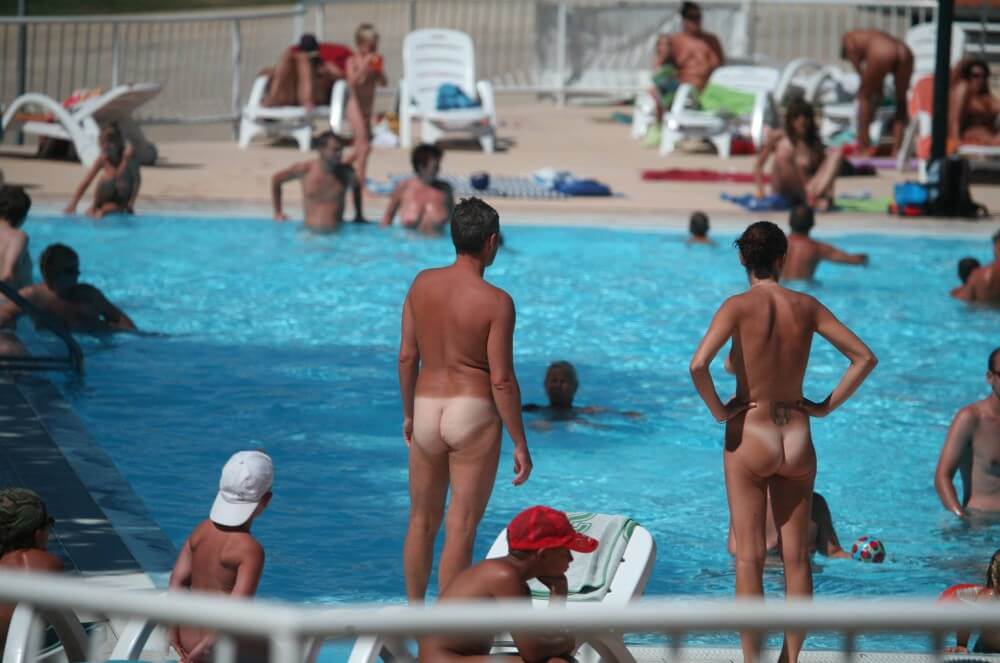 Pool-Shore Group Exercise - Im also interested in naturism, but I have no experience yet