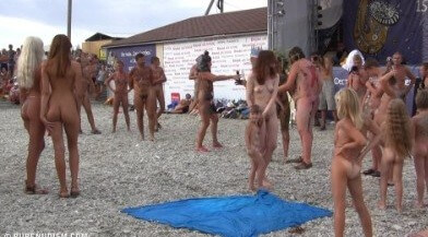 Cool Day At The Beach Full HD video - Ideological naturists: exclusive materials