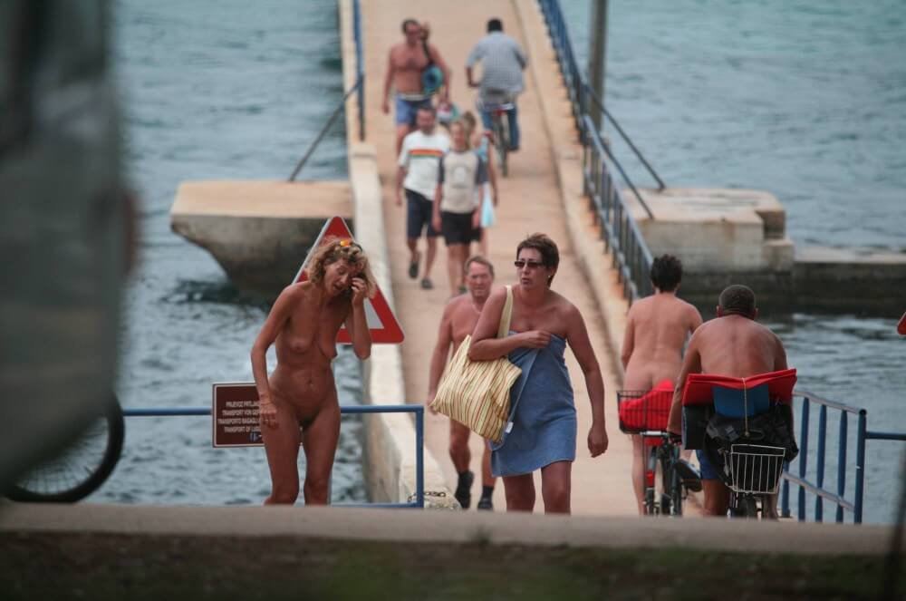 Crete FKK Bridge Crossing photos - Nudity is a natural way to express respect for nature and oneself