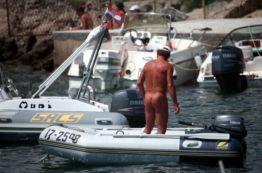 Boating and Floater Waters pics - Where nudism is commonplace
