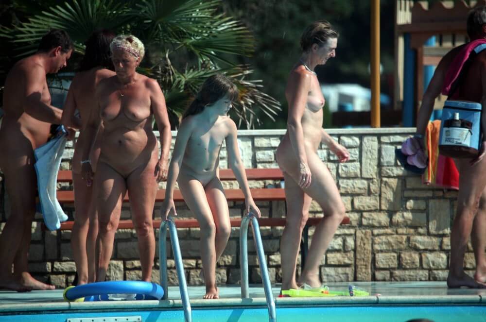 Naturist Pool Cleaning-Up pics - The cult of nudity has not been forgotten
