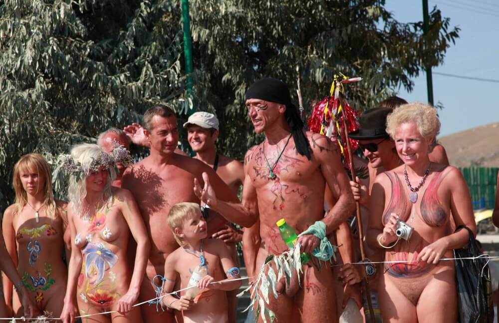 Naturist Day From Behind pics - Naturism is connected to self-love and love of nature