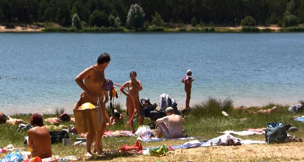 Lakeside Forest Camp 1 Full HD - Naturists love nature and the environment