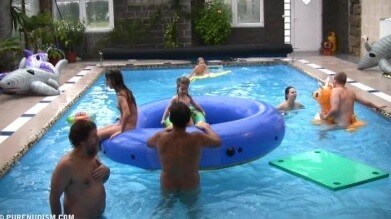 Piano pool and tennis Full HD - Nudism is normal and fun