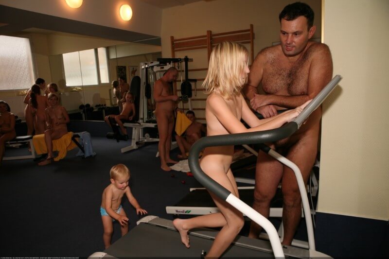 Record room naturists photos - Simplicity is an important part of naturists lives