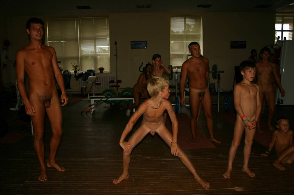 Family Gym Nudist Stretch pics - Through naturism, people seek an opportunity to become closer to nature and to themselves