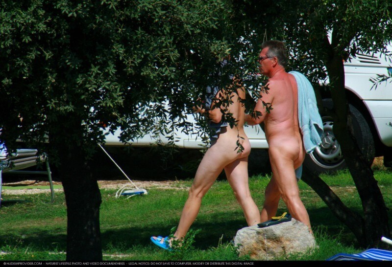 A Quick Swim In The Lake-Avilia Big gallery - Naturists love sunlight and fresh air