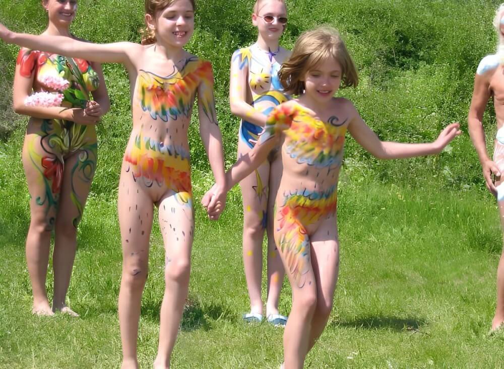 Naturism photo gallery # 29 - Peace and tranquility as goals of the naturist life