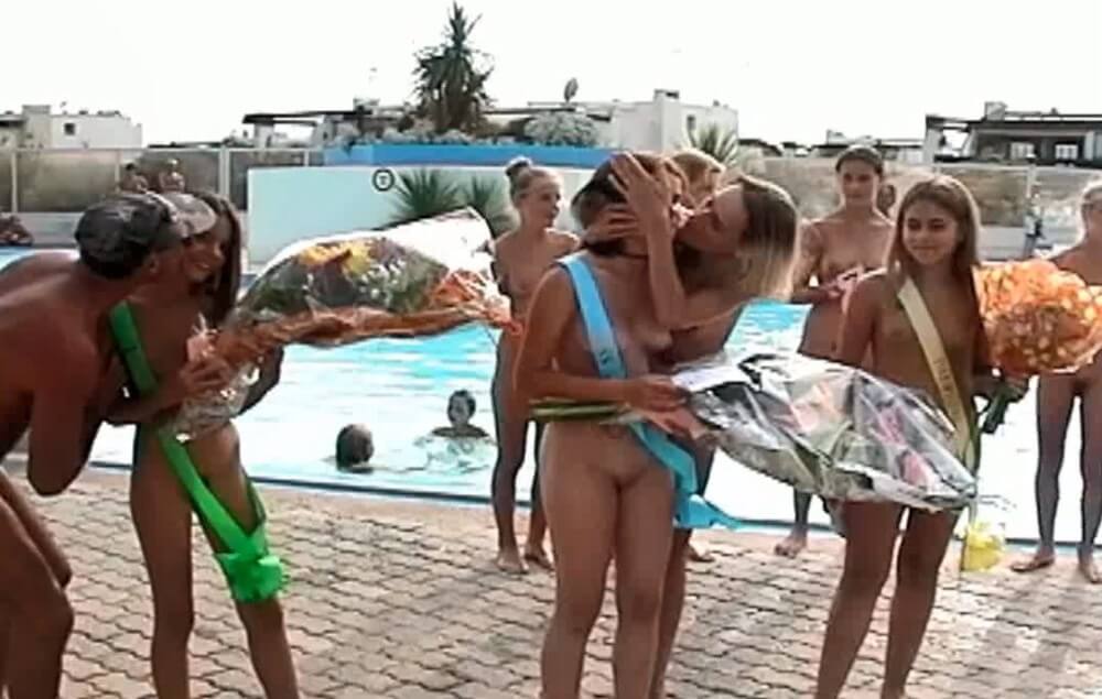 Nudist girls beauty contest video France - Sunat Natplus HD - A love of the sun and fresh air are important values for those who practice naturism and nudism